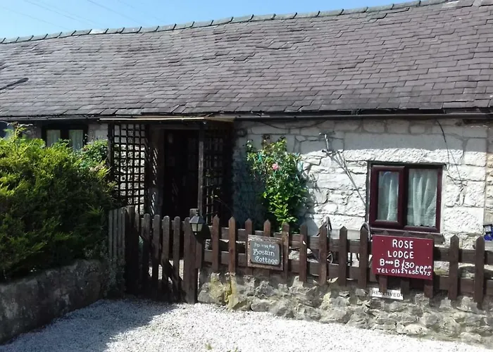 Hollybush Inn